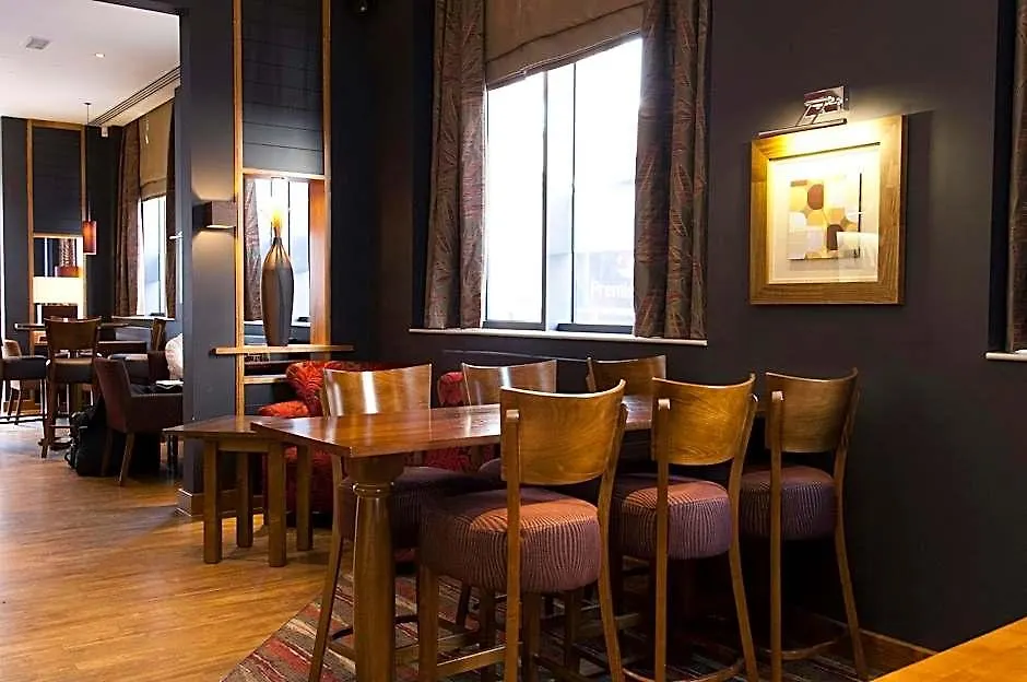 Premier Inn London City-1