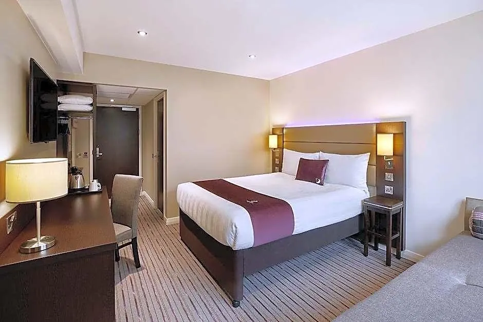 Premier Inn London City-1